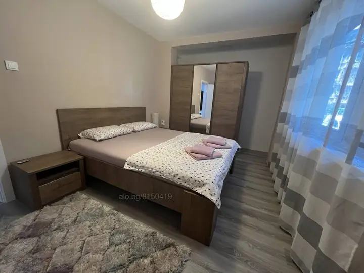 Втора спалня с гардероб